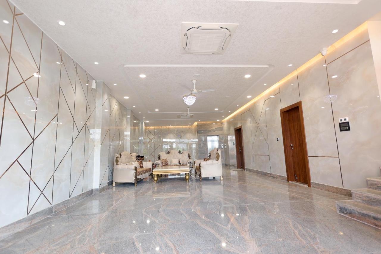 Guru Kripa Sadan Hotel Vrindavan Luaran gambar